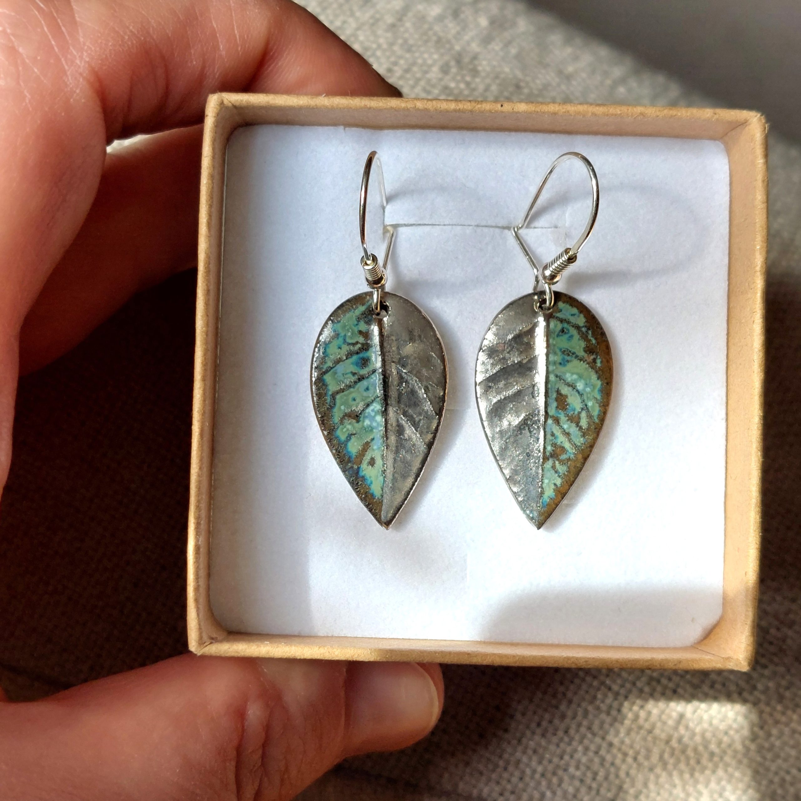 porcelain hanging earrings decorated with platinum no.3 - Image 2