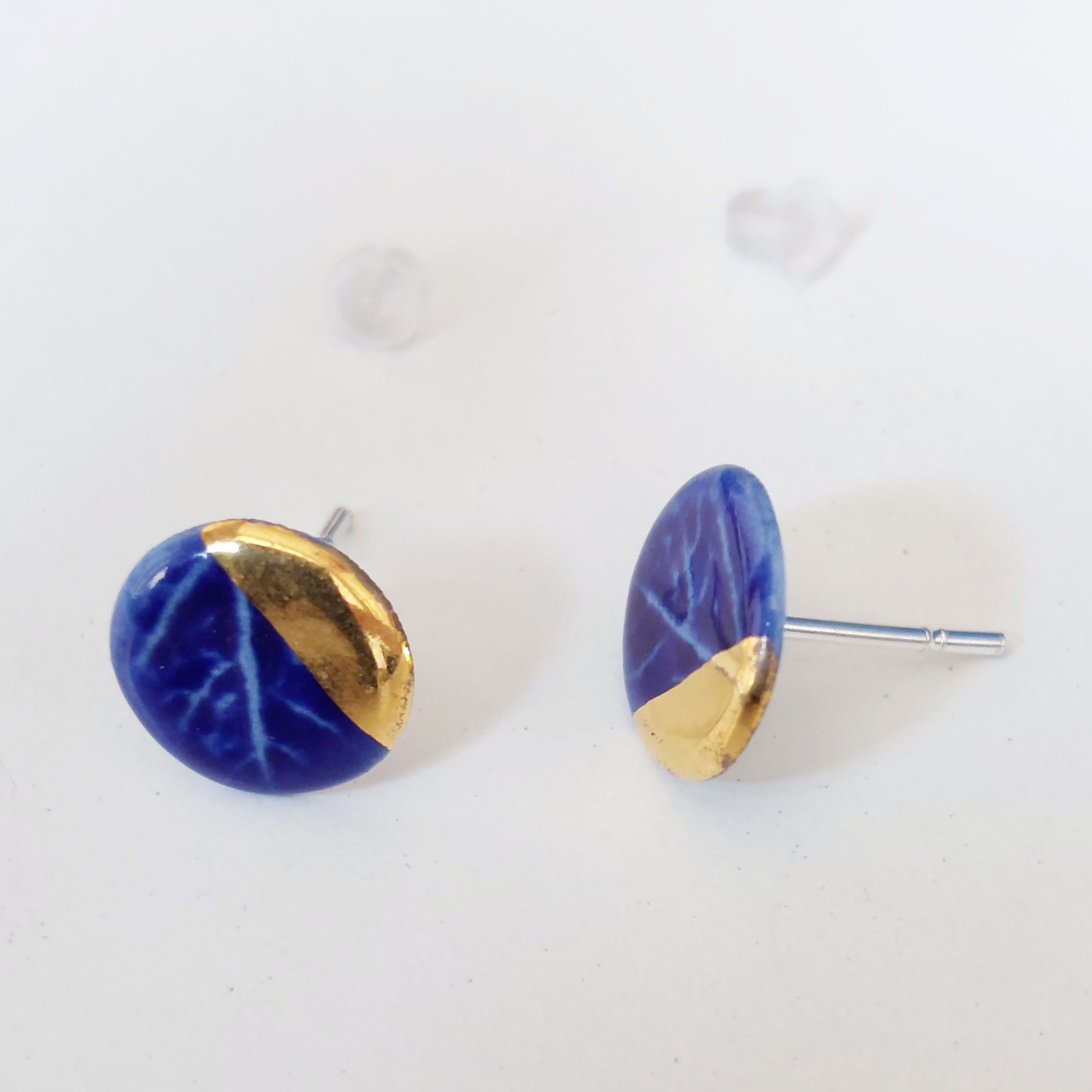 Porcelain earrings with gold-plated cobalt circles - Image 2