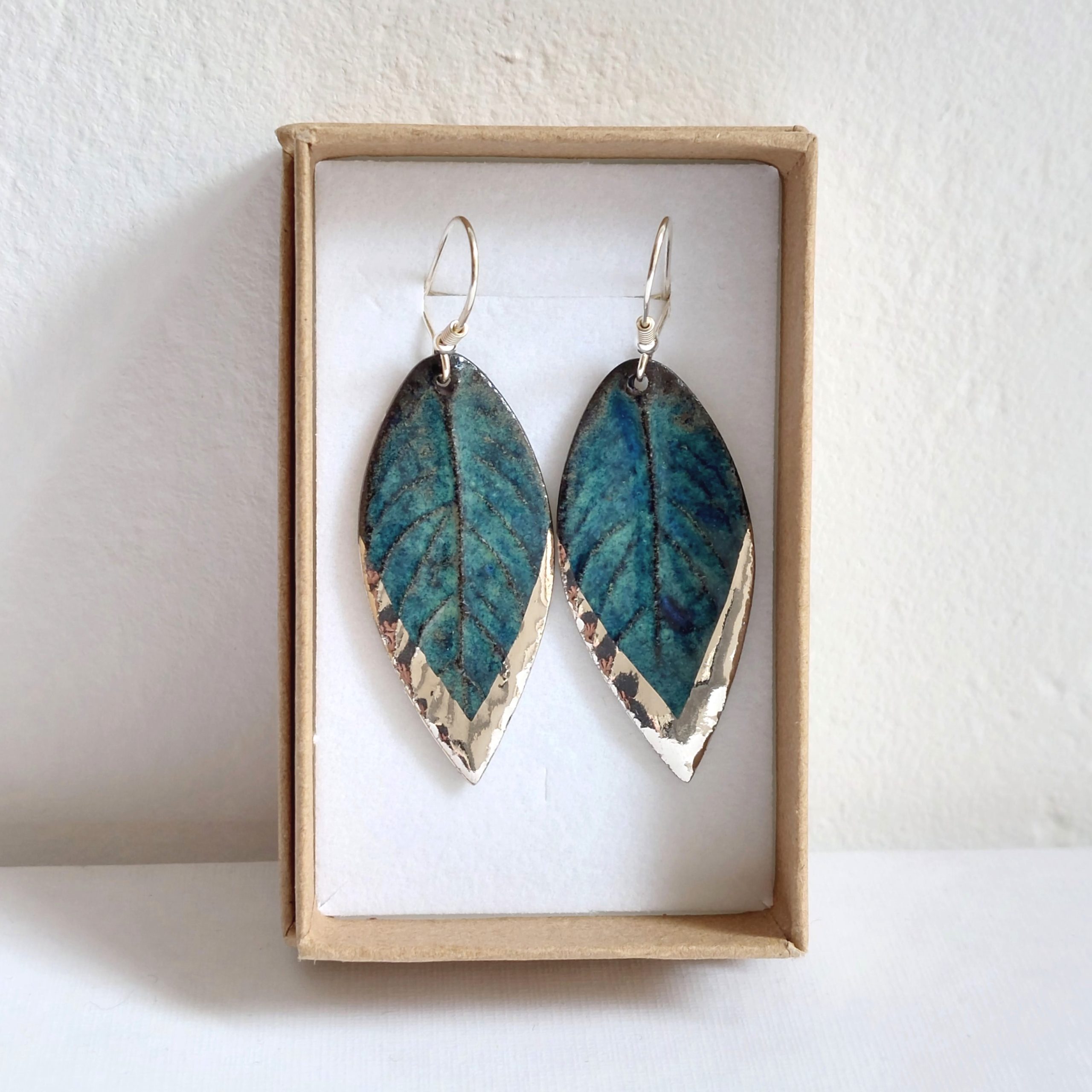 porcelain hanging earrings decorated with platinum no. 4 - Image 4