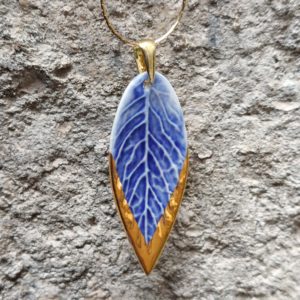 gold-plated cobalt porcelain leaf on chain no. 2
