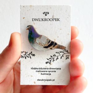 pin gołąb ręcznie malowany nr 1